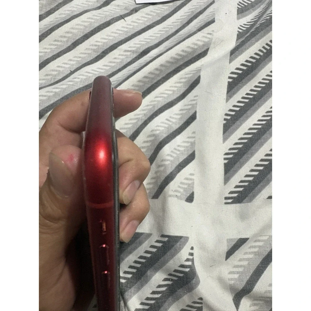 iPhone XR 128GB Red - Parts Only / For Repair (Original Screen & Housing)